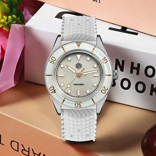 San Martin Women Quartz Watch  - đánh giá và giá Guilloché Dial Watch