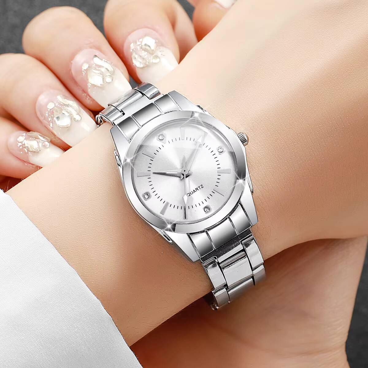 Luxury Rhinestone Women Watche - đánh giá và giá Luxury Watch Organizer