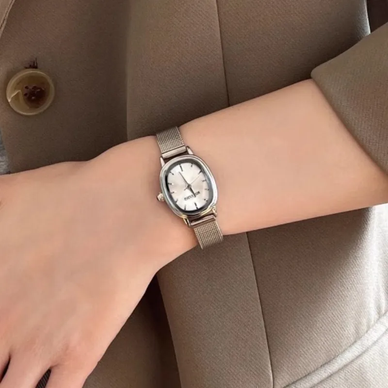 Small Oval Dial Green Watch Si - đánh giá và giá Luxury Watch Female