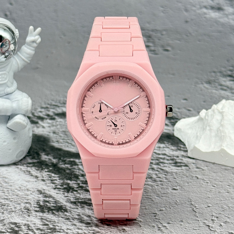 Famous Brand Fake Three-Eyed D - đánh giá và giá Best Luxury Quartz Watch
