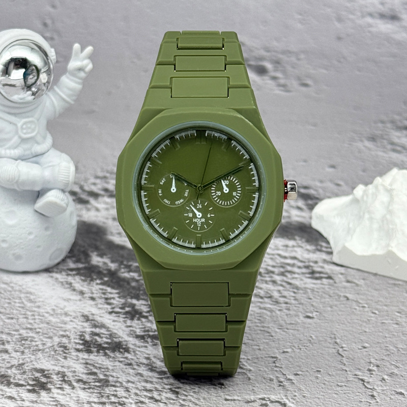 Famous Brand Fake Three-Eyed D - đánh giá và giá Best Luxury Quartz Watch